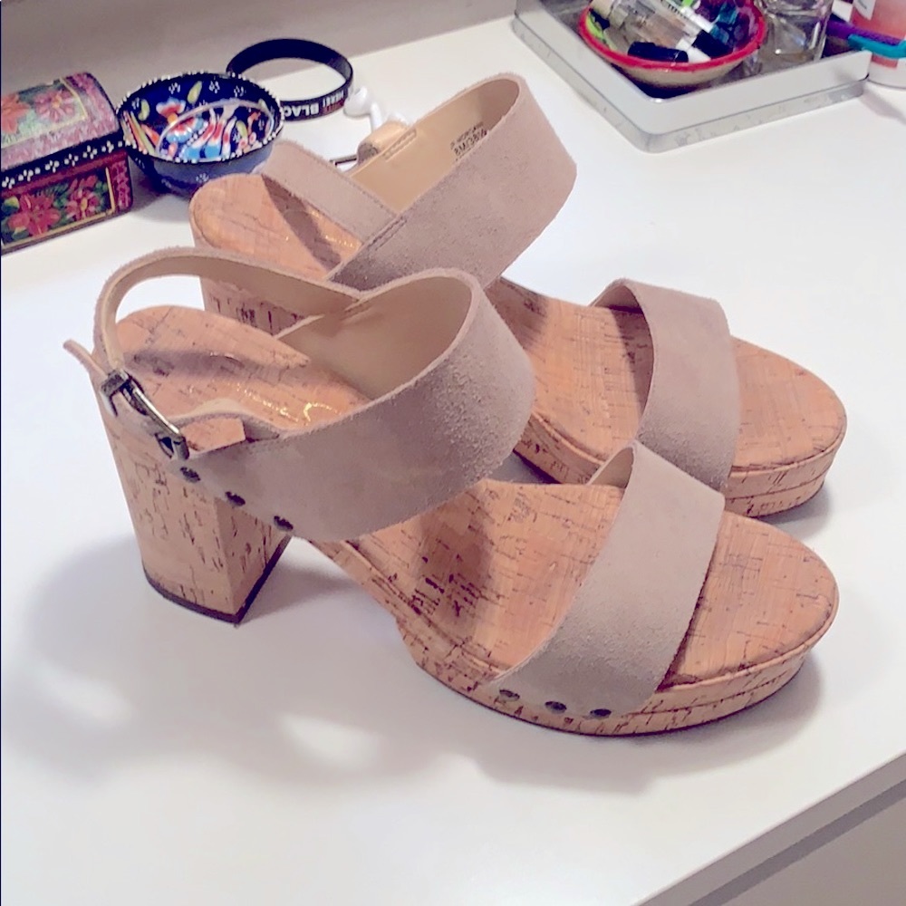 Jessica Simpson platform shoes